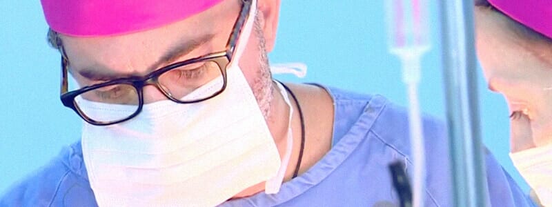 Médicos fazem mutirão voluntário de cirurgias de reconstrução de mama em SC